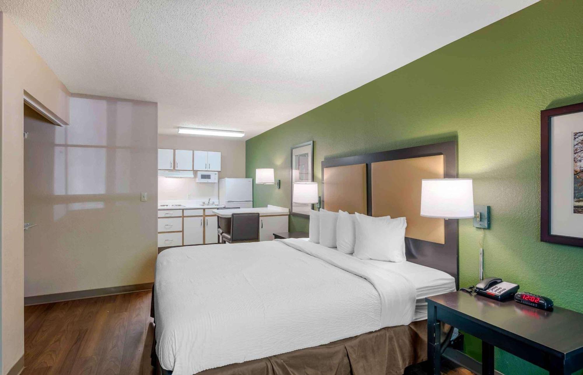 סנדי ספרינגס Extended Stay America Select Suites - Atlanta - Perimeter - Hammond Drive מראה חיצוני תמונה