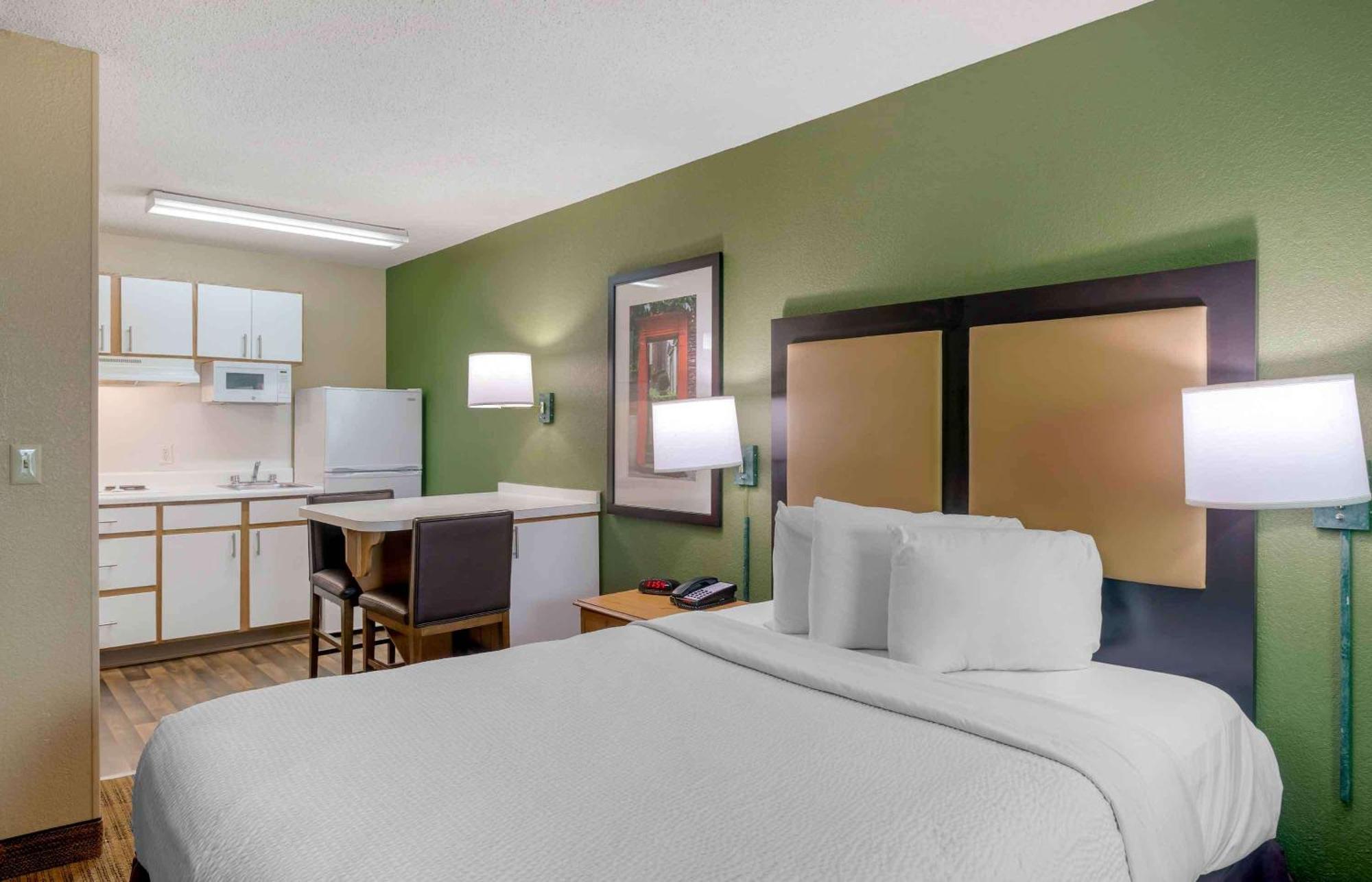 סנדי ספרינגס Extended Stay America Select Suites - Atlanta - Perimeter - Hammond Drive מראה חיצוני תמונה