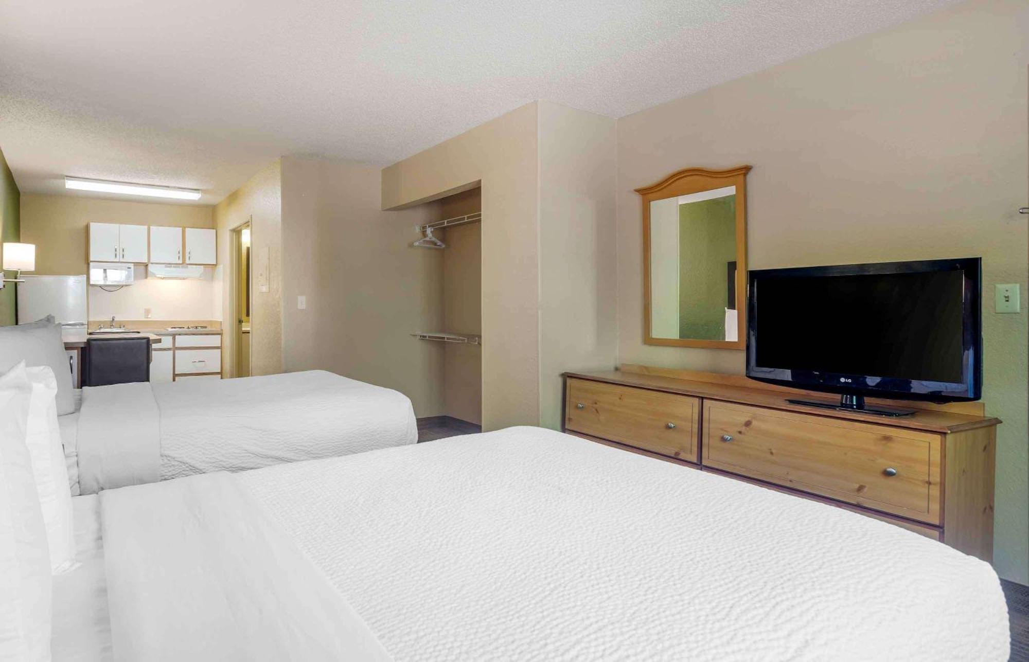 סנדי ספרינגס Extended Stay America Select Suites - Atlanta - Perimeter - Hammond Drive מראה חיצוני תמונה