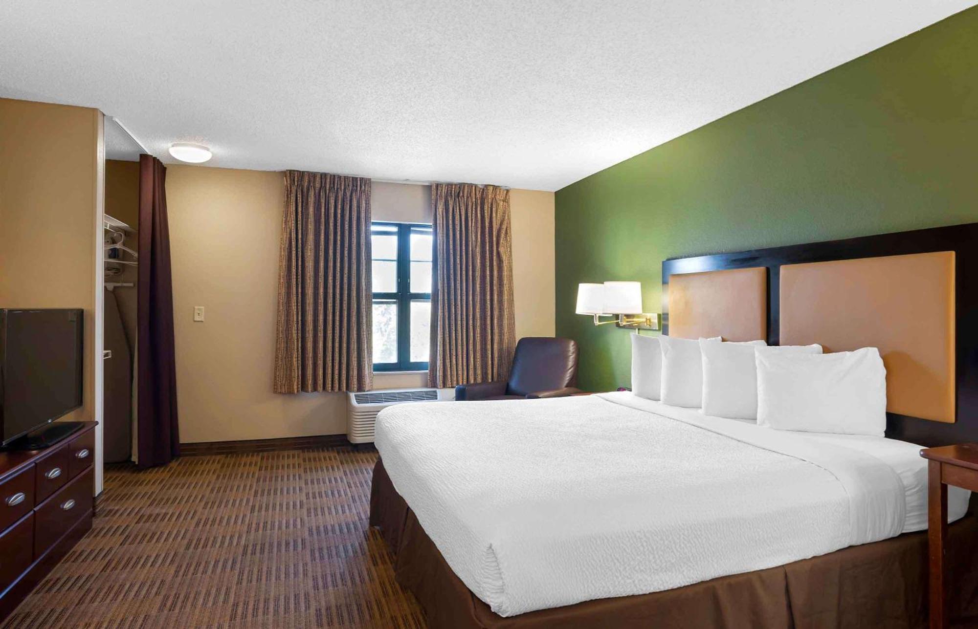 סנדי ספרינגס Extended Stay America Select Suites - Atlanta - Perimeter - Hammond Drive מראה חיצוני תמונה