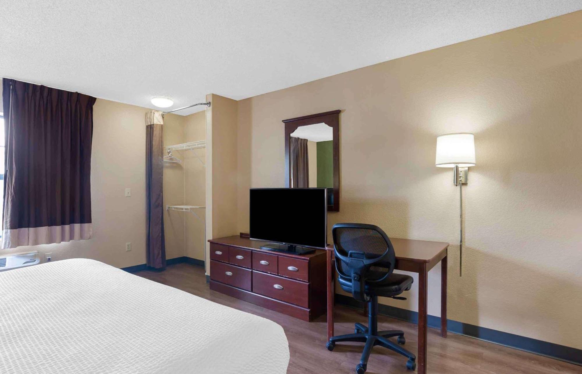 סנדי ספרינגס Extended Stay America Select Suites - Atlanta - Perimeter - Hammond Drive מראה חיצוני תמונה